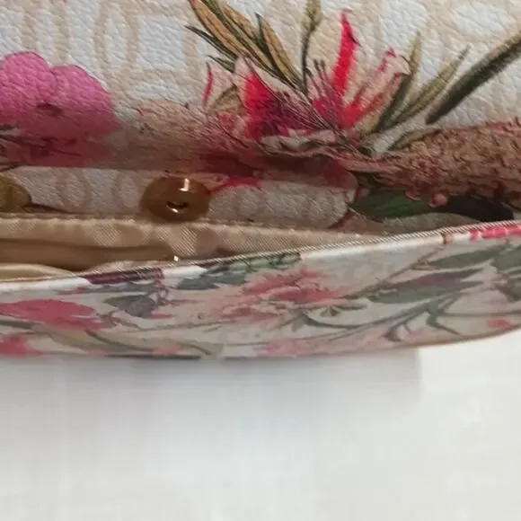 Time and Tru floral crossbody Riverdale Bag for womens over the shoulder bag NWT - Picture 3 of 9